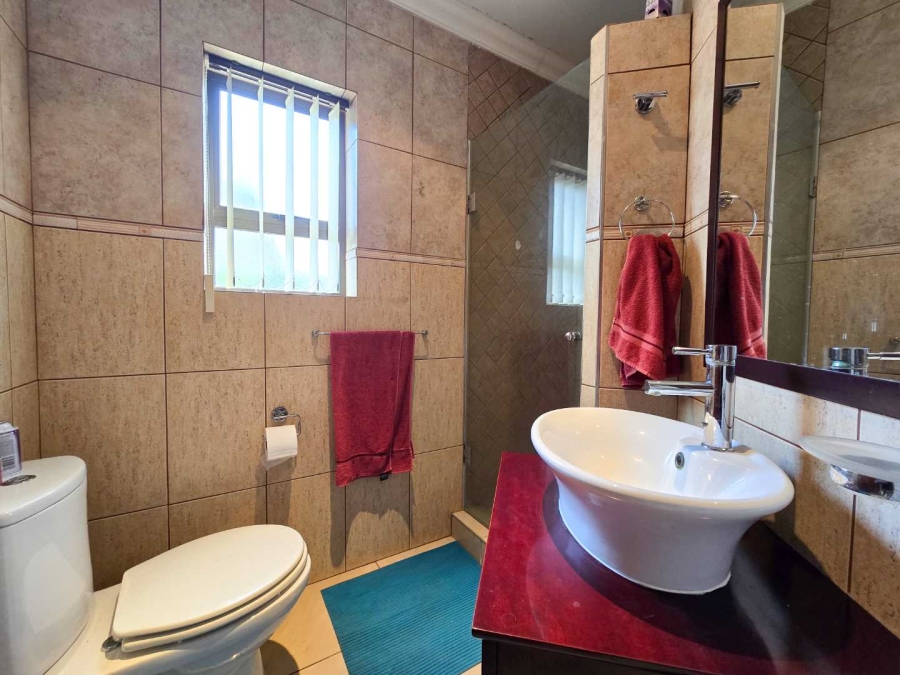 4 Bedroom Property for Sale in Stilbaai Wes Western Cape